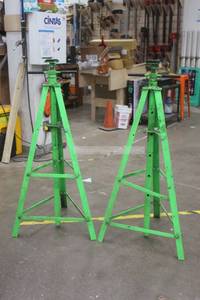 lot 12 image: TOTAL OF 2 - OEM TOOLS 248492 UNDER HOIST 2TON CAPACITY TRIPOD JACK STANDS&nbsp