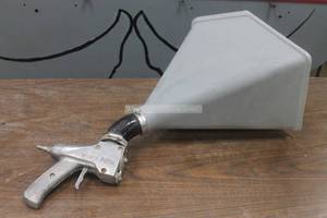 lot 16 image: GOLDBLATT PATTERN PISTOL GUN WITH GOLDBLATT HOPPER&nbsp