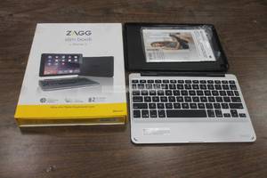 lot 20 image: ZAGG SLIM BOOK FOR IPAD AIR 2&nbsp TABLET KEYBOARD CASE IN ORIGINAL BOX&nbsp