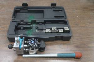 lot 21 image: EASTWOOD ROFESSIONAL 45 DEGREE FLARES BRAKE LINE FLARING TOOL WITH LOT OF BRAKE LINE FLARING DIES&nbsp 38, 516 , 14, 316&nbsp AND CARRY CASE&nbsp