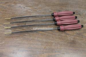 lot 88 image: TOTAL OF 4 TIPTON DELUXE # 27 CARBON FIBER CLEANING RODS , 18 12 L&nbsp
