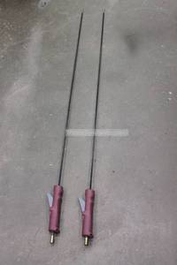 lot 89 image: TOTAL OF 2 TIPTON DELUXE RIFLE CARBON FIBER CLEANING RODS , 49L&nbsp