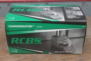 lot 93 image: RCBS CHARGERMASTER COMBO&nbsp 98923 IN ORIGINAL BOX&nbsp
