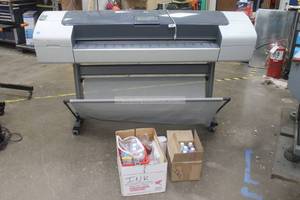 lot 111 image: HP HP DESIGNJET T610 WITH LOT OF USED REFILLABLE INKS&nbsp