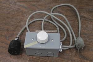 lot 124 image: PLUG IN-LINE DIMMER TIMMER 500 MAX WATT SWITCH&nbsp