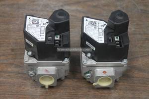 lot 139 image: TOTAL OF 2 WHITE ROGERS 36H54- 410 FURNACE MANIFOLD GAS VALVES&nbsp