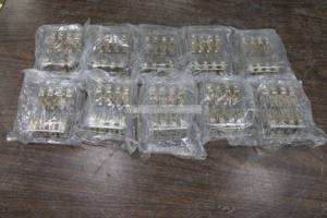 lot 142 image: TOTAL OF 5 PACKS OF 8-WAY ELECTRONICAL POWER DISTRIBUTION TERMINAL BLOCKS  SEE PICS