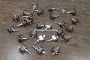 lot 156 image: COLLECTION OF MINITURE TOGGLE SWITCHES&nbsp
