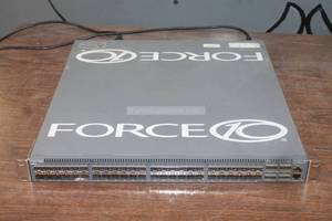 lot 169 image: FORCE 10 S4810P , RS-232&nbsp , - 1040 GBE TOP OF RACK SWITCH WITH 48 SFP  PORTS AND FOUR QSFP  UPLINKS FEATURING AN RS-232 CONSOLE PORT FOR ACCESS AND MANAGEMENT  POWER ON  NEED POWER SUPPLY&nbsp