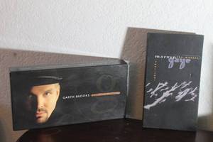 lot 130 image: GARTH BROOKS  THE LIMITED SERIES &amp MARVIN GAYE  THE MASTER 1961-1984&nbsp