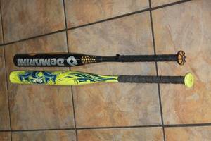 lot 135 image: WORTH SICK 33180804 HIGH PERFORMANCE SERIES 2 12 DIAM SOFTBALL BAT SBSKBA&nbsp &amp DEMARINI CF114 CF SERIES INSANE END LOAD&nbsp 2 14 DIAM SOFTBALL BAT&nbsp