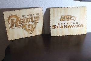 lot 197 image: TOTAL OF 2&nbsp WOODEN&nbsp NFL&nbsp TEAMS LOGO WALL PLAQUES , 12 X 9