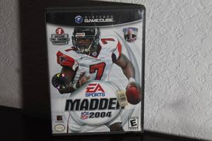 lot 9 image: NINTENDO GAMECUBE EA SPORTS MADDEN 2004 VIDEO GAME&nbsp