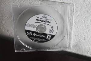 lot 11 image: NINTENDO GAMECUBE EA SPORTS MADDEN NFL 2006&nbsp VIDEO GAME&nbsp