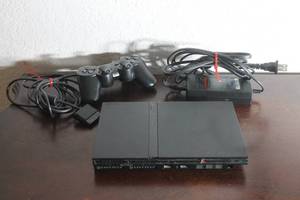 lot 30 image: SONY PLAYSTATION 2&nbsp SCPH -75001 WITH&nbsp DUAL SHOCK 2 CONTROLLER &amp POWER ADAPTER&nbsp