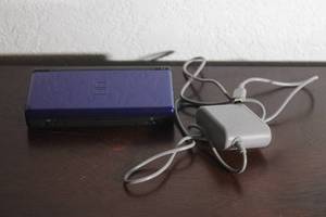 lot 169 image: NINTENDO DS USG-001 HANDHELD CONSOLE WITH POWER ADAPTER  SEE PICS&nbsp