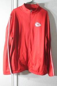lot 38 image: NFL TEAM APPAREL KANSAS CITY CHIEFS FULL ZIP WARMUP JACKET , SIZE 2XL&nbsp