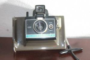 lot 91 image: VINTAGE&nbsp POLAROID 1969-1972 COLOR PACK II PT223A&nbsp LAND&nbsp INSTANT FILM CAMERA&nbsp