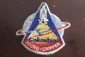 lot 99 image: NASA&nbsp SPACE SHUTTLE STS -1 MISSION YOUNG CRIPPEN PATCH &nbsp COMMEMORATING THE FIRST FLIGHT OF THE SPACE SHUTTLE COLUMBIA 1981&nbsp