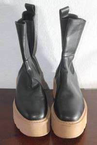 lot 72 image: HENNES &amp&nbsp MAURITZ&nbsp H &amp M&nbsp HIGH PROFILE FAUX LEATHER PLATFORM CHELSEA WOMEN BOOTS , SIZE 42&nbsp