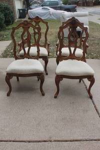 lot 132 image: TOTAL OF 4 MID CENTURY MODERN&nbsp 18TH CENTURY BAROQUE FRENCH&nbsp STYLE HAND CARVED CURVED&nbsp WOOD CABRIOLE LEGS DINING SIDE CHAIRS  2 ARM CHAIR&nbsp