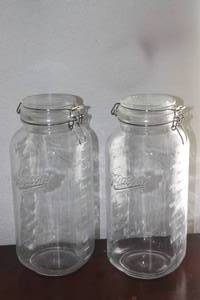 lot 163 image: TOTSL OF 2 -MASON CRAFT &amp MORE CLEAR GLASS AIR TIGHT&nbsp CLAMP LIDDED KITCHEN FOOD STORAGE&nbsp 3-LITER JARS&nbsp