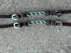 lot 176 image: TOTAL OF 2 LEATHER&nbsp ENDS DOUBLE FLAT LINK CHAIN CURB STRAPS&nbsp WESTERN HORSE TACK&nbsp