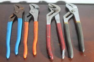 lot 127 image: TOTAL OF 4 ASSORTED BRAND CHANNEL LOCK PLIERS - MATCO PASCOWORKFORCE&nbsp