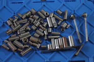 lot 145 image: 38 -INCH DRIVE RATCHET WITH GENEROUS AMOUNT OF VARIOUS BRAND &amp SIZE SOCKETS  SEE PICS&nbsp