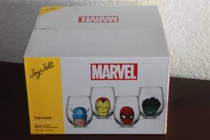 lot 29 image: TOTAL OF 4 MARVEL JOY JOLT HEROES STEAMLESS 19 OZ DRINKING GLASSES IN ORIGINAL BOX  SEE PICS&nbsp