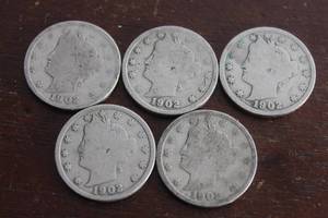 lot 74 image: TOTAL OF 5 - 1902 LIBERTY HEAD V NICKELS&nbsp