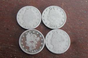 lot 75 image: TOTAL OF 4 -1901 LIBERTY HEAD V NICKELS&nbsp