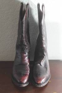 lot 86 image: LUCCHOSE 2000 BLACK CHERRY&nbsp 74145 MEN WESTERN BOOTS SIZE 10 12D&nbsp