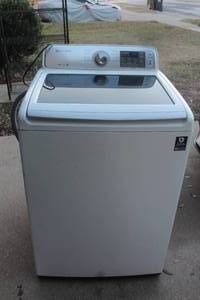 lot 252 image: SAMSUNG WASHER MODEL WA45H7000AWA2 WORKING WHEN PULLED FROM RESIDENCE