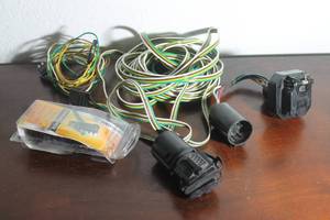 lot 73 image: HOPPY HOPKIN TRAILER CONNECTOR WIRES  SEE PICS&nbsp