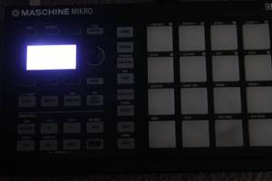 lot 52 image: NATIVE INSTRUMENTS MASCHINE MIKRO MODEL MASCHINE MIKRO MK 2 BLACK&nbsp