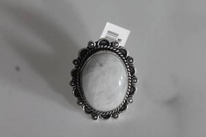 lot 33 image: GERMAN SILVER RAINBOW MOON STONE RING SIZE 9