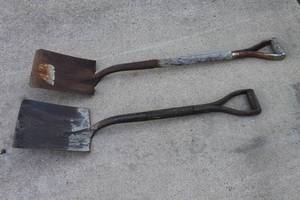 lot 122 image: 2 SHOVELS&nbsp