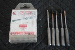 lot 137 image: TOTAL OF 5 PC ARMEG PTC CARBIDE TIPPED BITS&nbsp