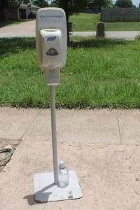 lot 212 image: PURELL&nbsp TOUCH FREE FLOOR SANITIZER&nbsp DISPENSER&nbsp FLOOR STAND WITH EXTRA CONTAINER PURELL SANITIZER&nbsp