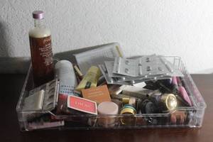 lot 232 image: LOT OF ASSORTED MAKE UP