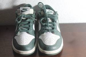 lot 236 image: VINTAGE GREEN NIKE DUNK LOW&nbsp SIZE 4.5Y