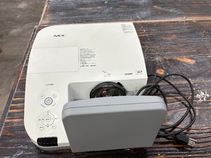 lot 21 image: NEC NP- U310W SHORT THROW PROJECTOR POWERS ON SEE PICS