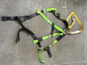 lot 25 image: UPGEAR LANYARD 6FT 900LBS MAX