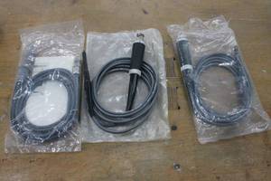 lot 54 image: 3 TEKTRONIX 00-0121-00 AND 010-0184-00