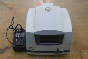 lot 57 image: &nbspPYRAMID 3500SS SMARTSITE ELECTRONIC TIME CLOCK AND DOCUMENT STAMP DESIGNED FOR SMALL BUSINESSES