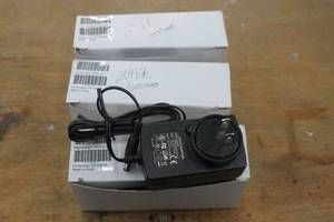 lot 60 image: 3 POWER ADAPTERS 24 ACDC PS24VINT
