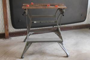 lot 24 image: W.L.A.R  DETAILS COMING SOON
