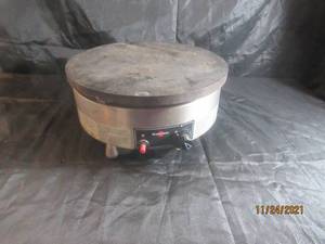 lot 33 image: KRANPOUZ 16 CREPE MAKER GAS (PER SELLER LP GAS)