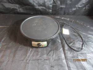 lot 35 image: NUTRICHEF ELECTRIC CREPE MAKER PCRMI2